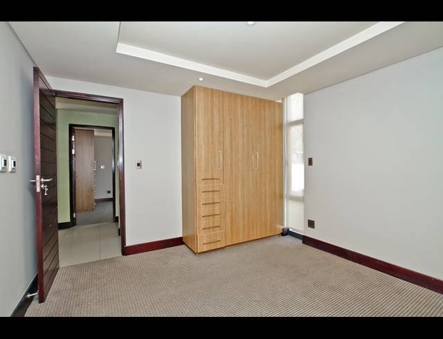 3 BEDROOM APARTMENT FOR SALE IN ABBOTSFORD